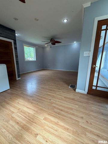 237 1ST Avenue, Clinton, IA 52732