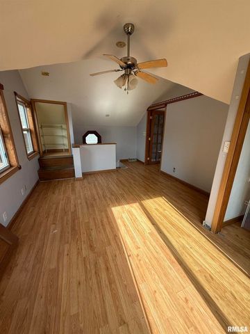 237 1ST Avenue, Clinton, IA 52732