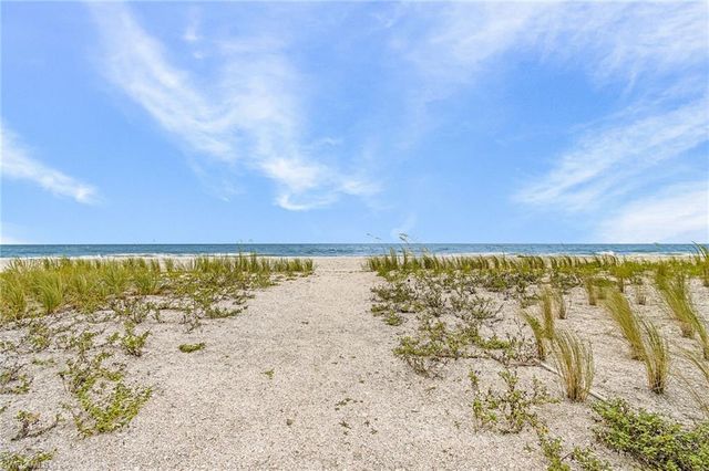 26340 Hickory BLVD 304, Bonita Springs, FL 34134