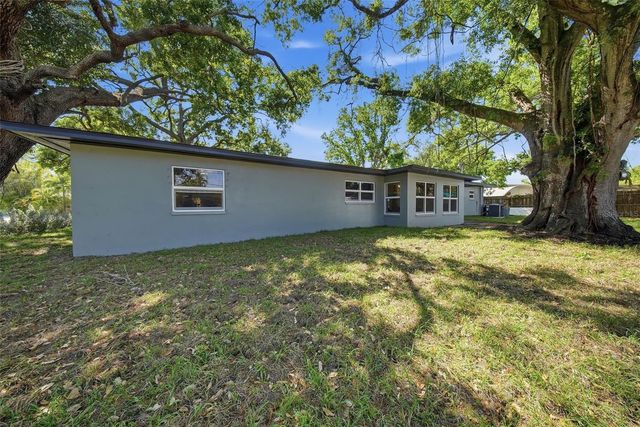 1125 77TH STREET N, St Petersburg, FL 33710