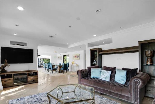 3701 Royal Meadow, Sherman Oaks, CA 91403