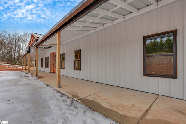 536 Old Mill Road, Campobello, SC 29322