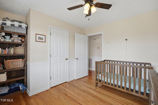 132 Landon Drive, Mount Carmel, TN 37645