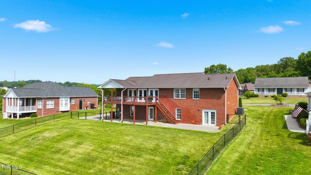 132 Landon Drive, Mount Carmel, TN 37645