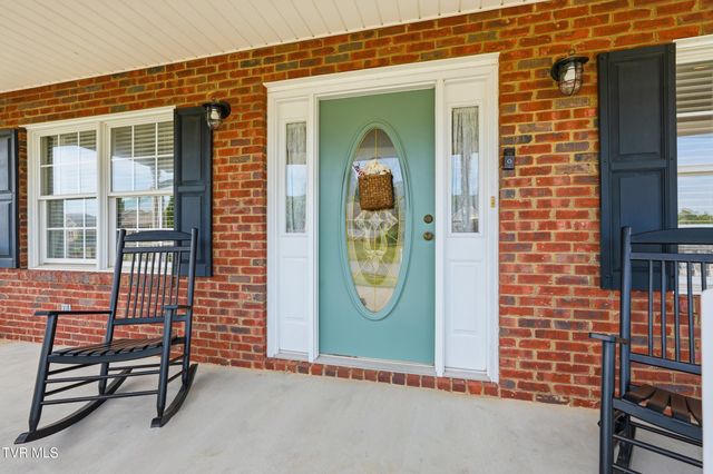 132 Landon Drive, Mount Carmel, TN 37645