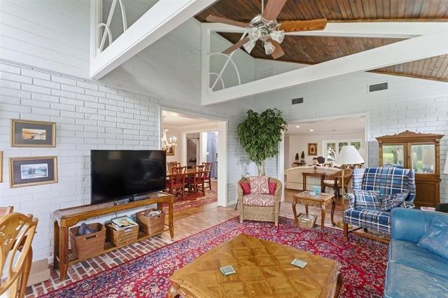 4808 W Quail Hollow Dr Drive, Lake Charles, LA 70605