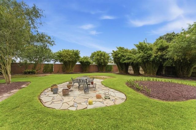 4808 W Quail Hollow Dr Drive, Lake Charles, LA 70605
