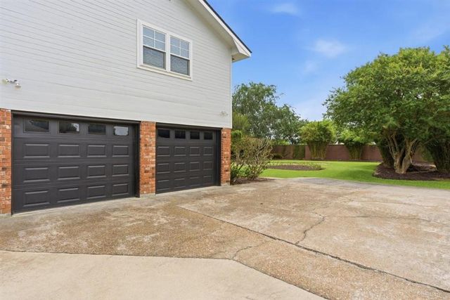 4808 W Quail Hollow Dr Drive, Lake Charles, LA 70605