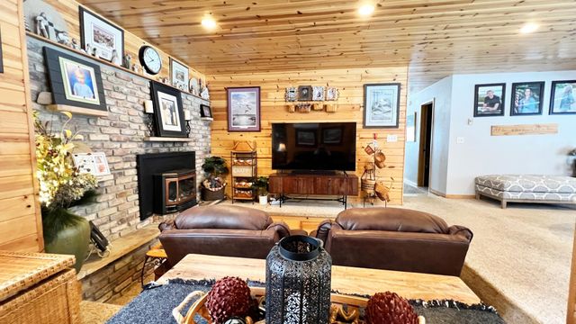 11096 County Highway 17, Detroit Lakes, MN 56501