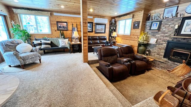 11096 County Highway 17, Detroit Lakes, MN 56501