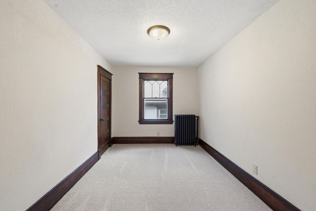 934 Central Avenue W, Saint Paul, MN 55104