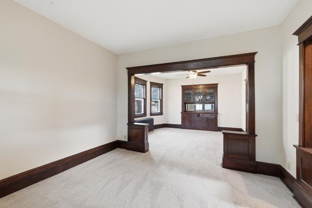 934 Central Avenue W, Saint Paul, MN 55104