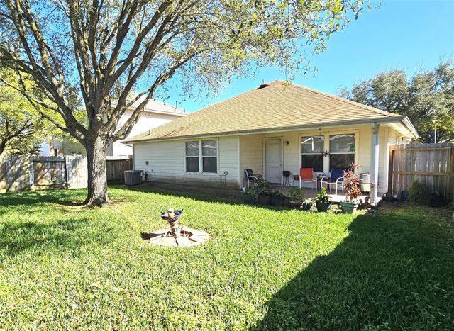 3008 Baronsgate Lane, Dickinson, TX 77539