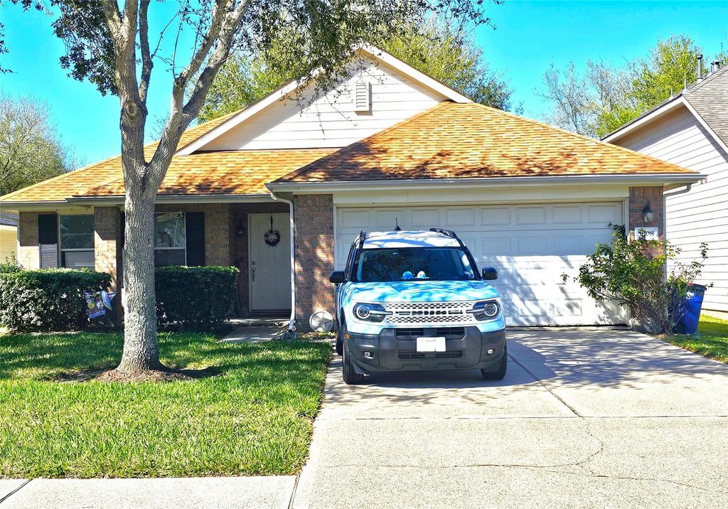 3008 Baronsgate Lane, Dickinson, TX 77539