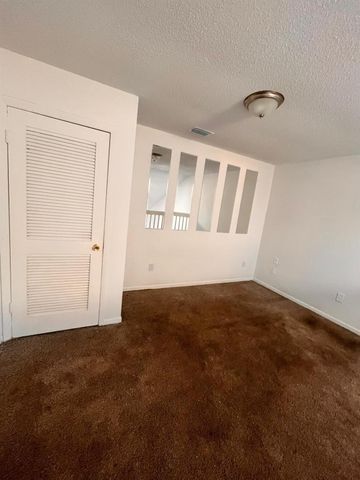 4132 Palm Bay Circle B, West Palm Beach, FL 33406