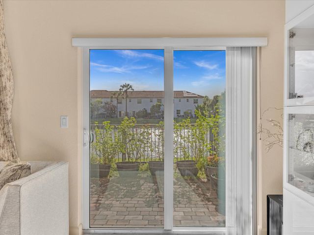 4316 Maybelle Lane, West Palm Beach, FL 33417