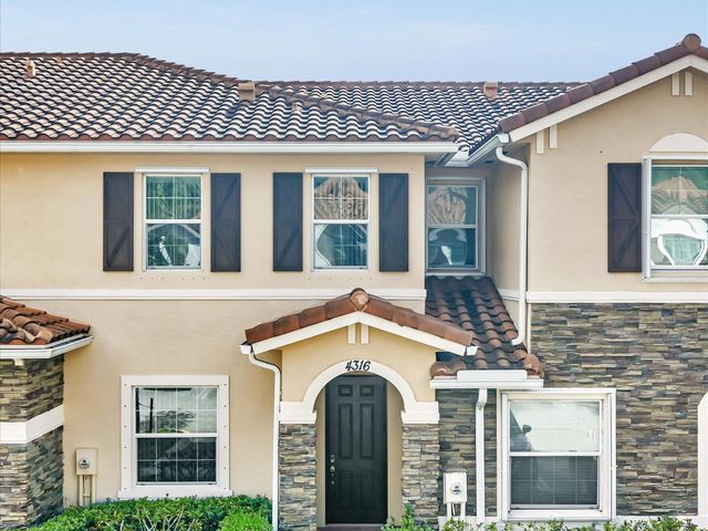 4316 Maybelle Lane, West Palm Beach, FL 33417