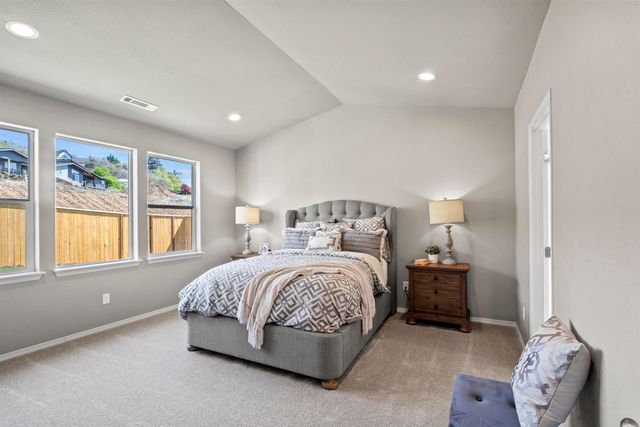 1528 S Moen St, Spokane Valley, WA 99016