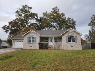 249 Indian Springs Cir, Manchester, TN 37355