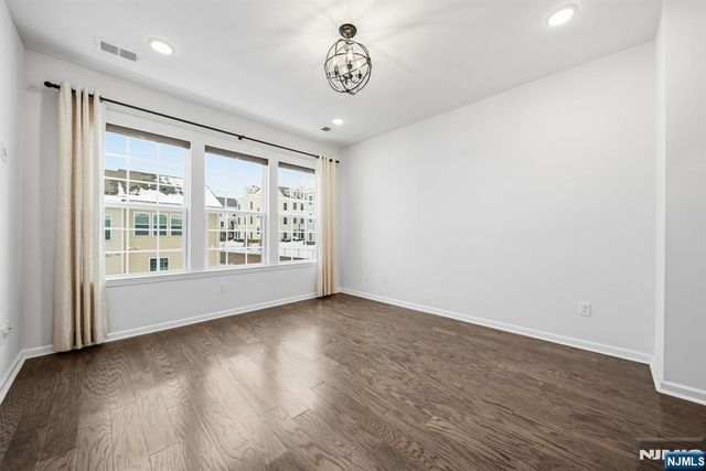 88 Truman Drive, Wood Ridge, NJ 07075