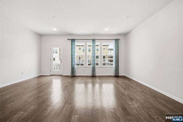 88 Truman Drive, Wood Ridge, NJ 07075