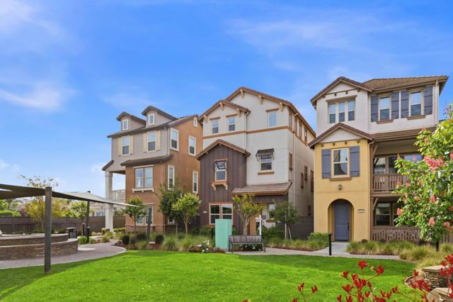 1536 Hidden Creek Lane, Milpitas, CA 95035