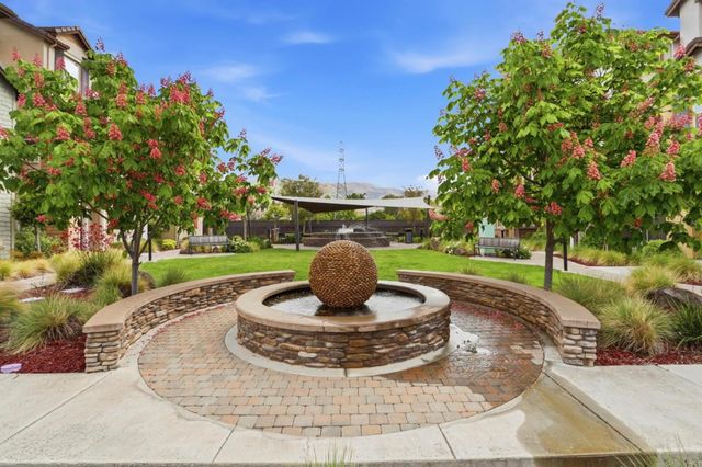 1536 Hidden Creek Lane, Milpitas, CA 95035