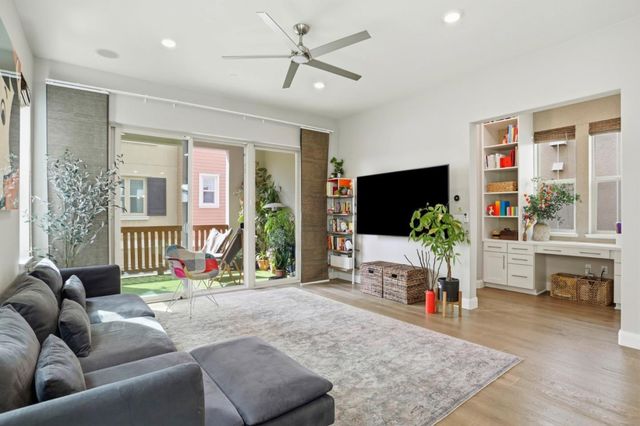 1536 Hidden Creek Lane, Milpitas, CA 95035