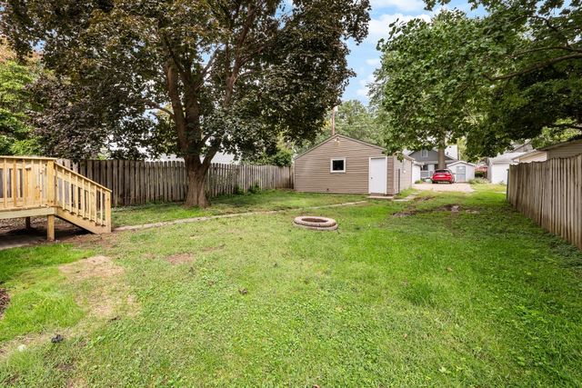 2384 28th Street, Moline, IL 61265