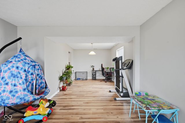 870 Breaside Lane, Greenwood, IN 46143