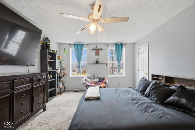 870 Breaside Lane, Greenwood, IN 46143