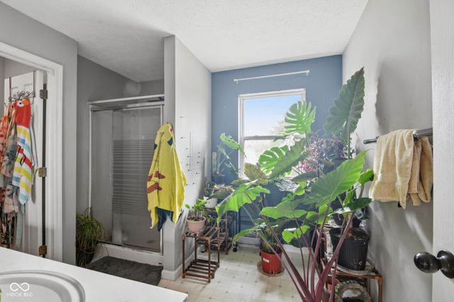 870 Breaside Lane, Greenwood, IN 46143