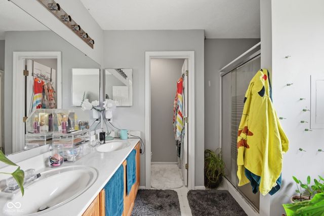 870 Breaside Lane, Greenwood, IN 46143