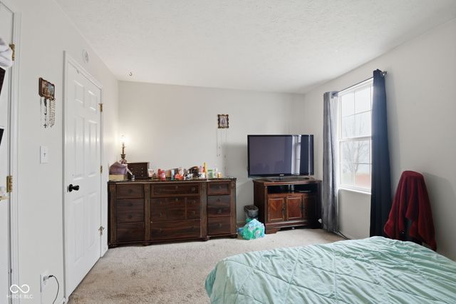 870 Breaside Lane, Greenwood, IN 46143