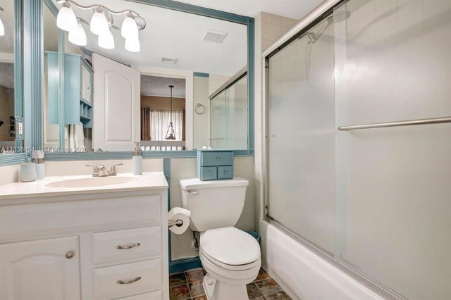 9715 NW 23rd Court, Pembroke Pines, FL 33024