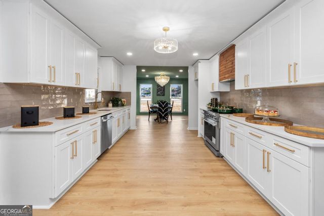 862 Cartwright Pass, Fayetteville, GA 30214