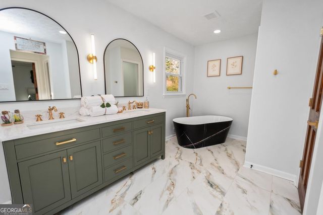 862 Cartwright Pass, Fayetteville, GA 30214