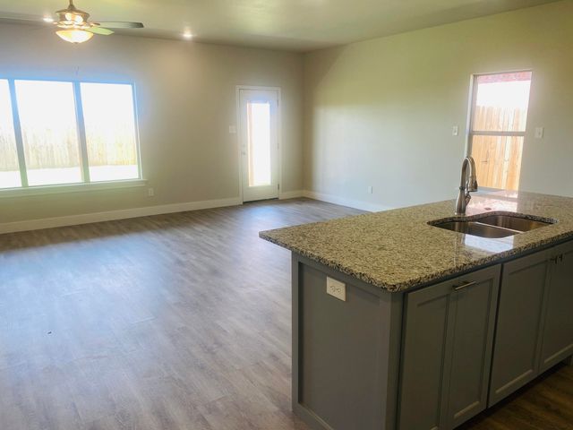 7731 97th Street, Lubbock, TX 79424