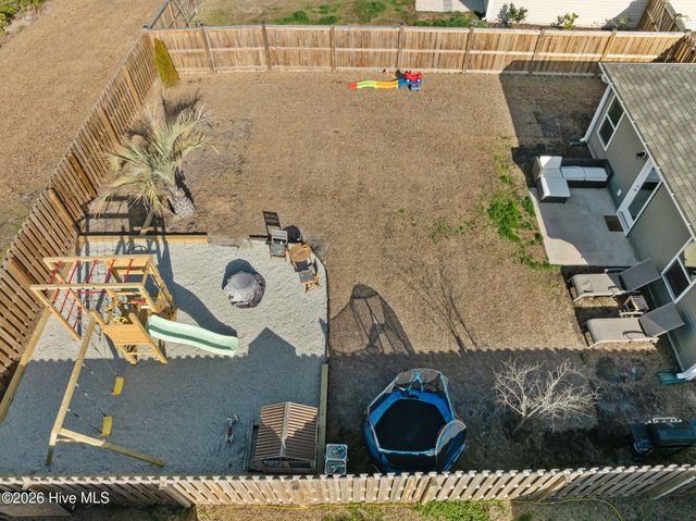 2026 Course Lane, Surf City, NC 28445