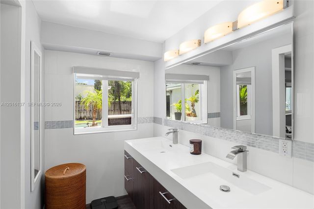 2010 Alamanda Dr, North Miami, FL 33181