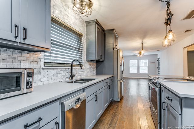 326 Simon, San Antonio, TX 78204