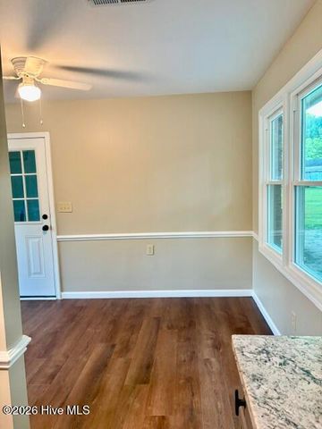 1309 Manchester Road, Kinston, NC 28504