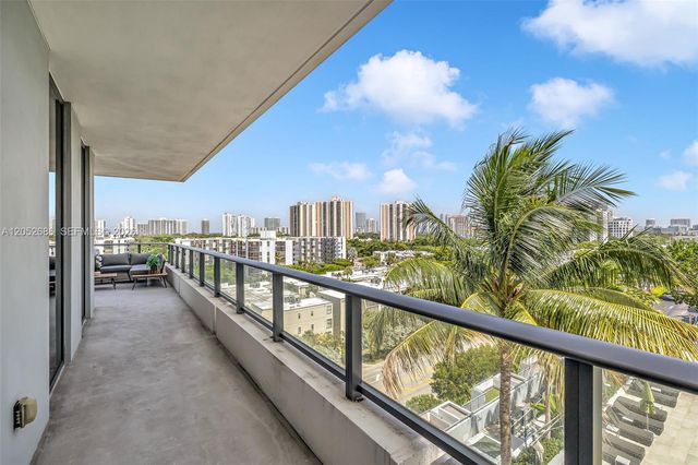 2960 NE 207th Street 811, Aventura, FL 33180