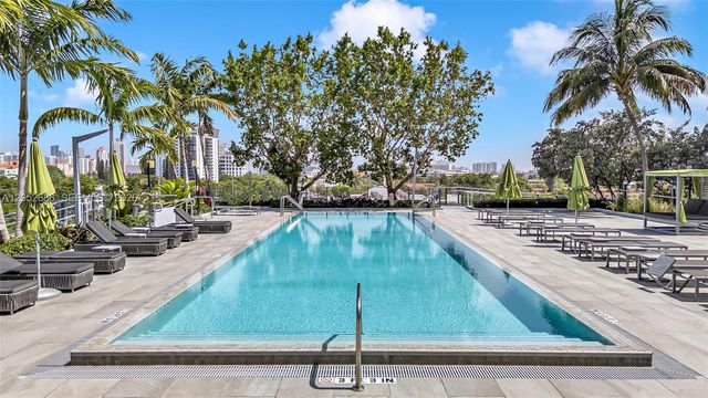 2960 NE 207th Street 811, Aventura, FL 33180
