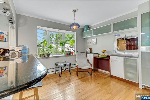 444 Riverside Avenue, Lyndhurst, NJ 07071