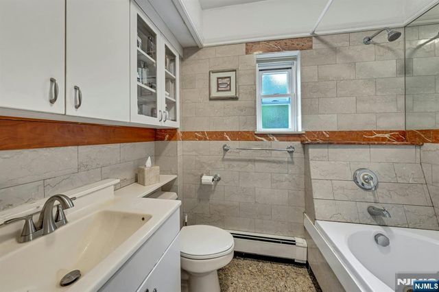 444 Riverside Avenue, Lyndhurst, NJ 07071