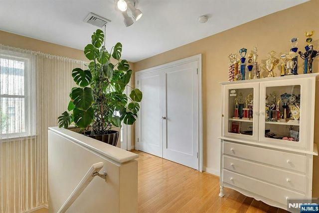444 Riverside Avenue, Lyndhurst, NJ 07071