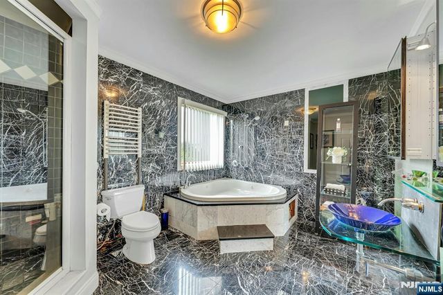 444 Riverside Avenue, Lyndhurst, NJ 07071
