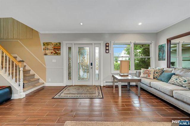 444 Riverside Avenue, Lyndhurst, NJ 07071