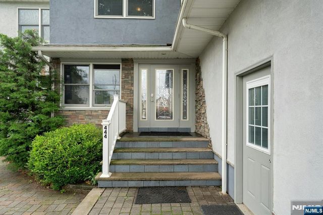444 Riverside Avenue, Lyndhurst, NJ 07071